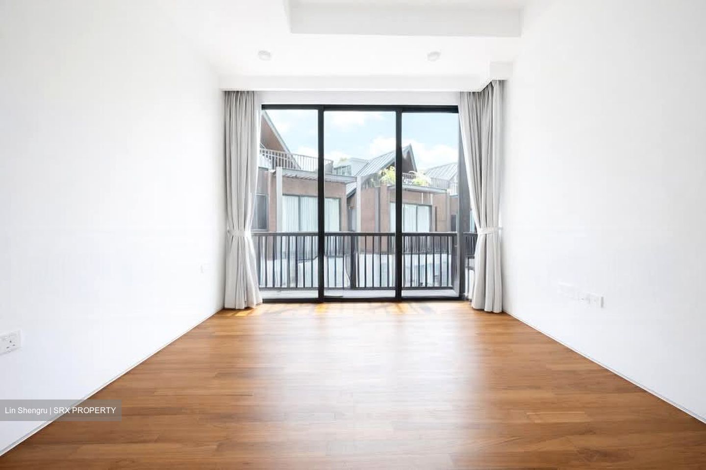 Jalan Haji Alias (D10), Condominium #575352621